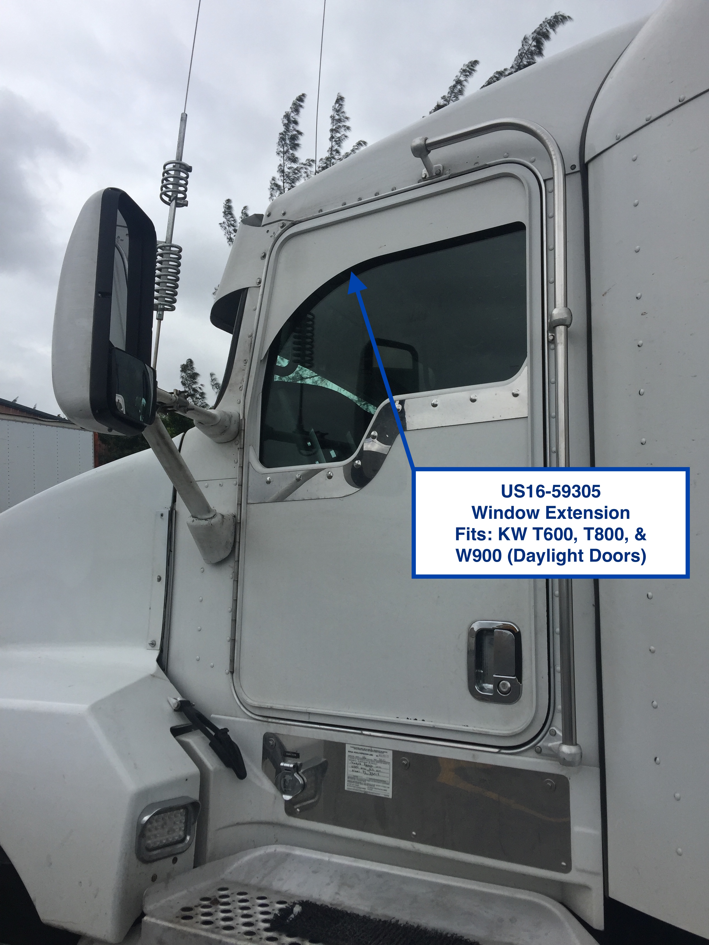 For Painting Window Extension Fits Kenworth T600, T660, T800, W900 With Daylight Door, (Sold As Pair) — SKU US16-59305