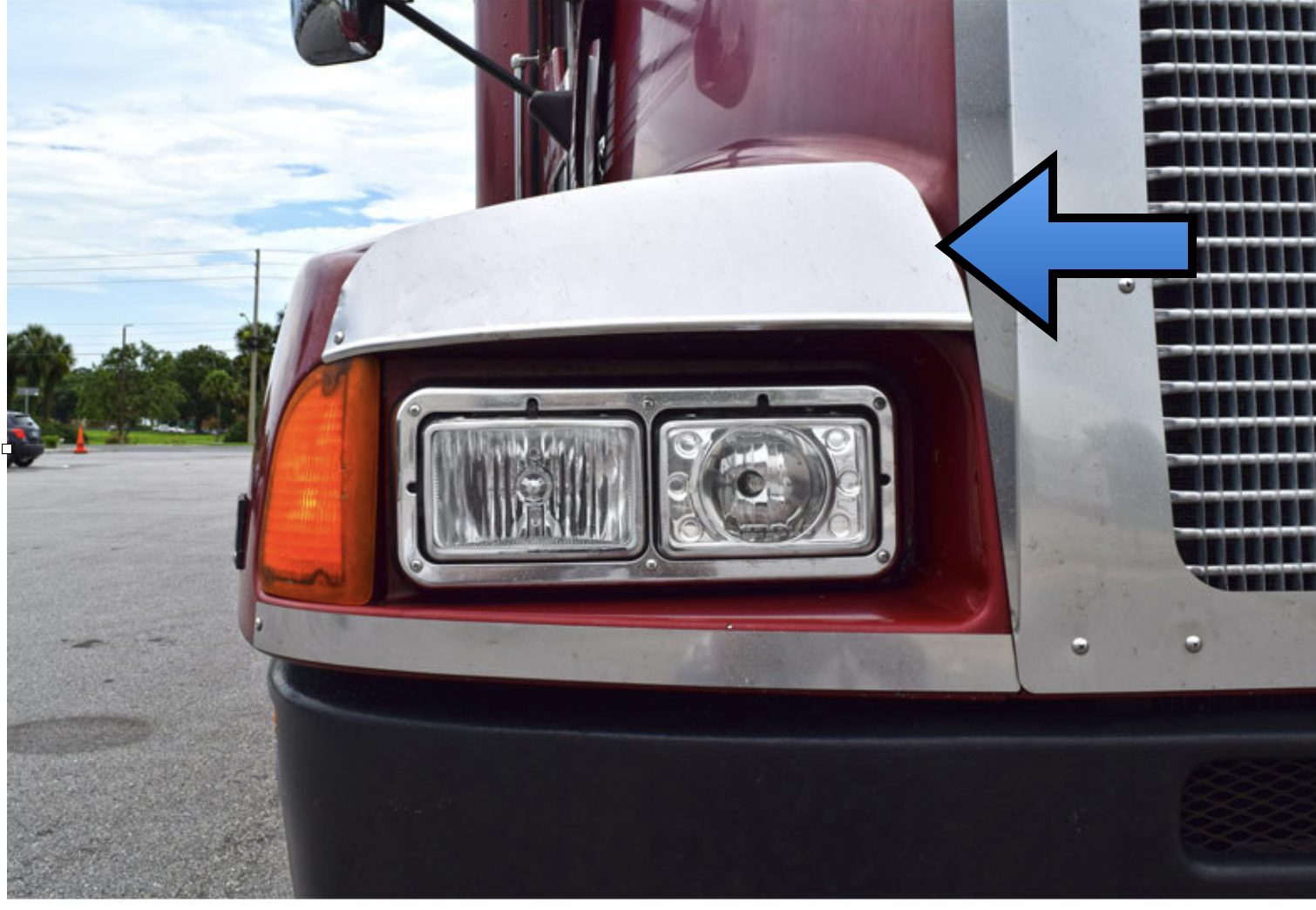 Stainless Steel 304 Headlight Top Fender Guards fits Kenworth T600. Hardware Included. Sold As Pairs — SKU US16-59310